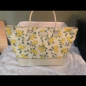 Kate Spade lemon tote bag brand new and tags!